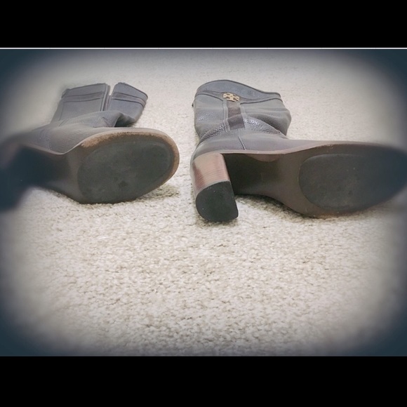 Boots - Picture 5 of 5